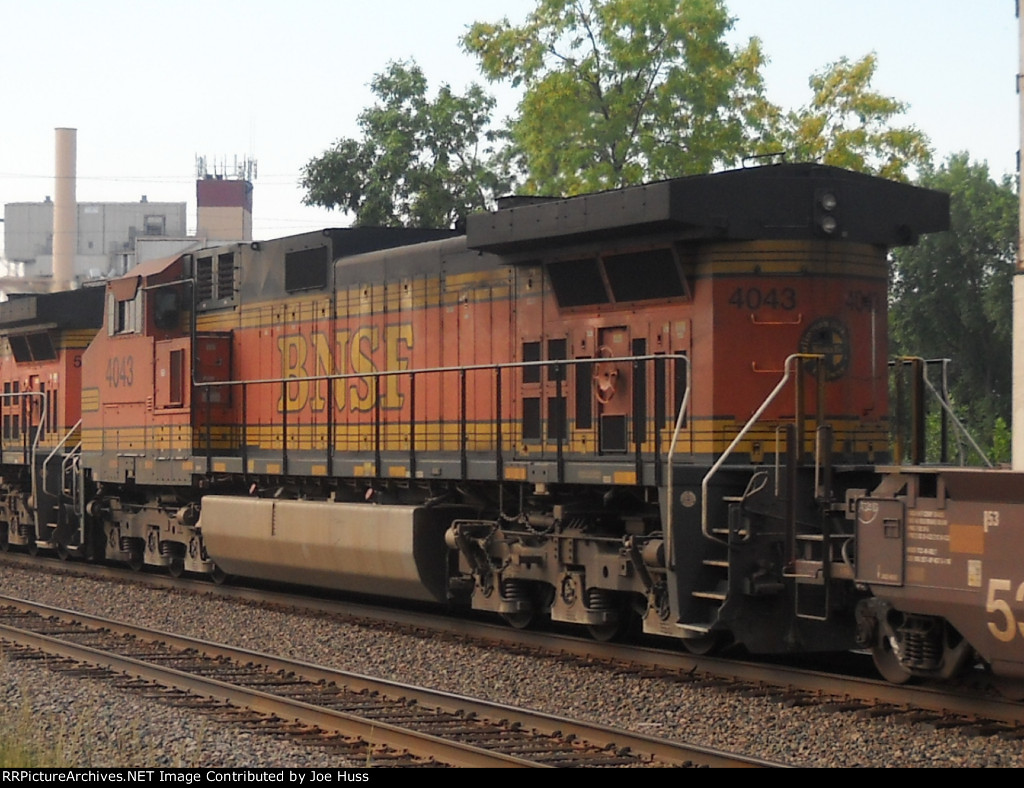 BNSF 4043